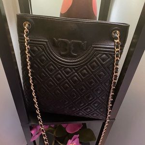 Barely used Tory Burch crossbody bag
